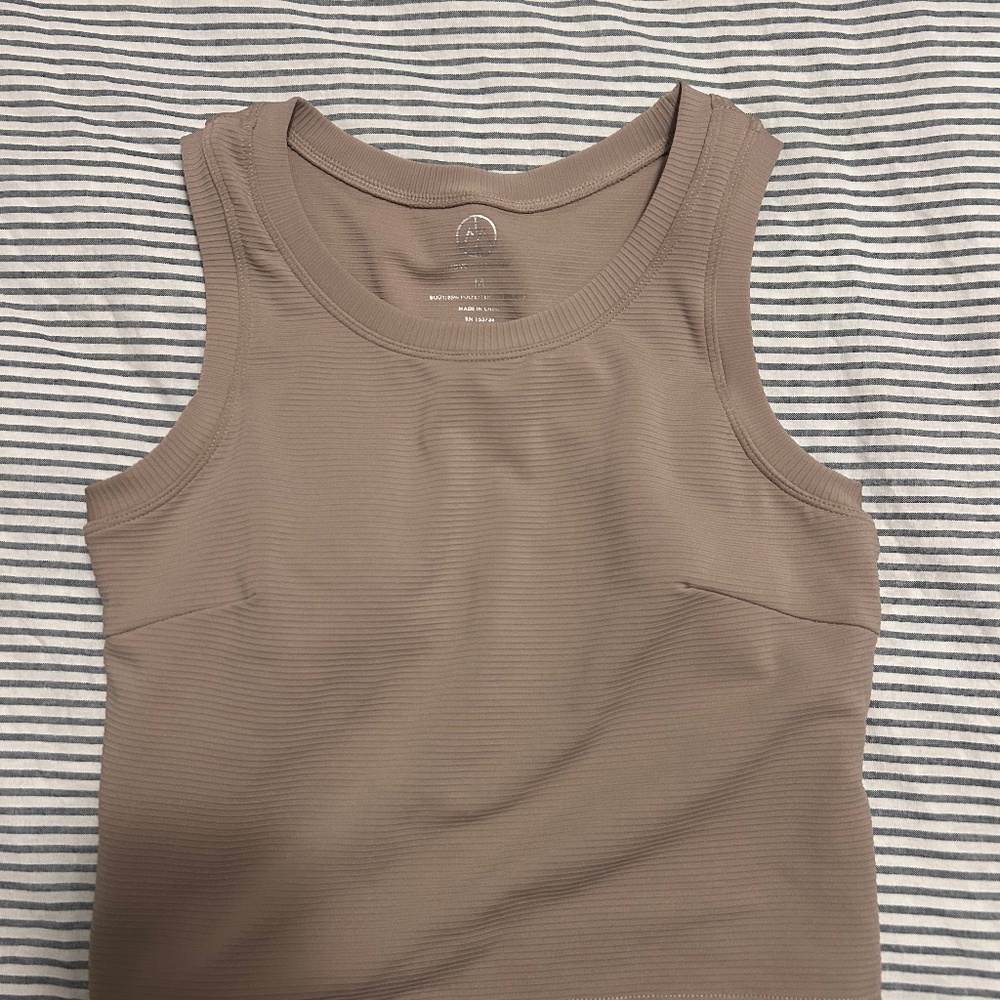 workout tank